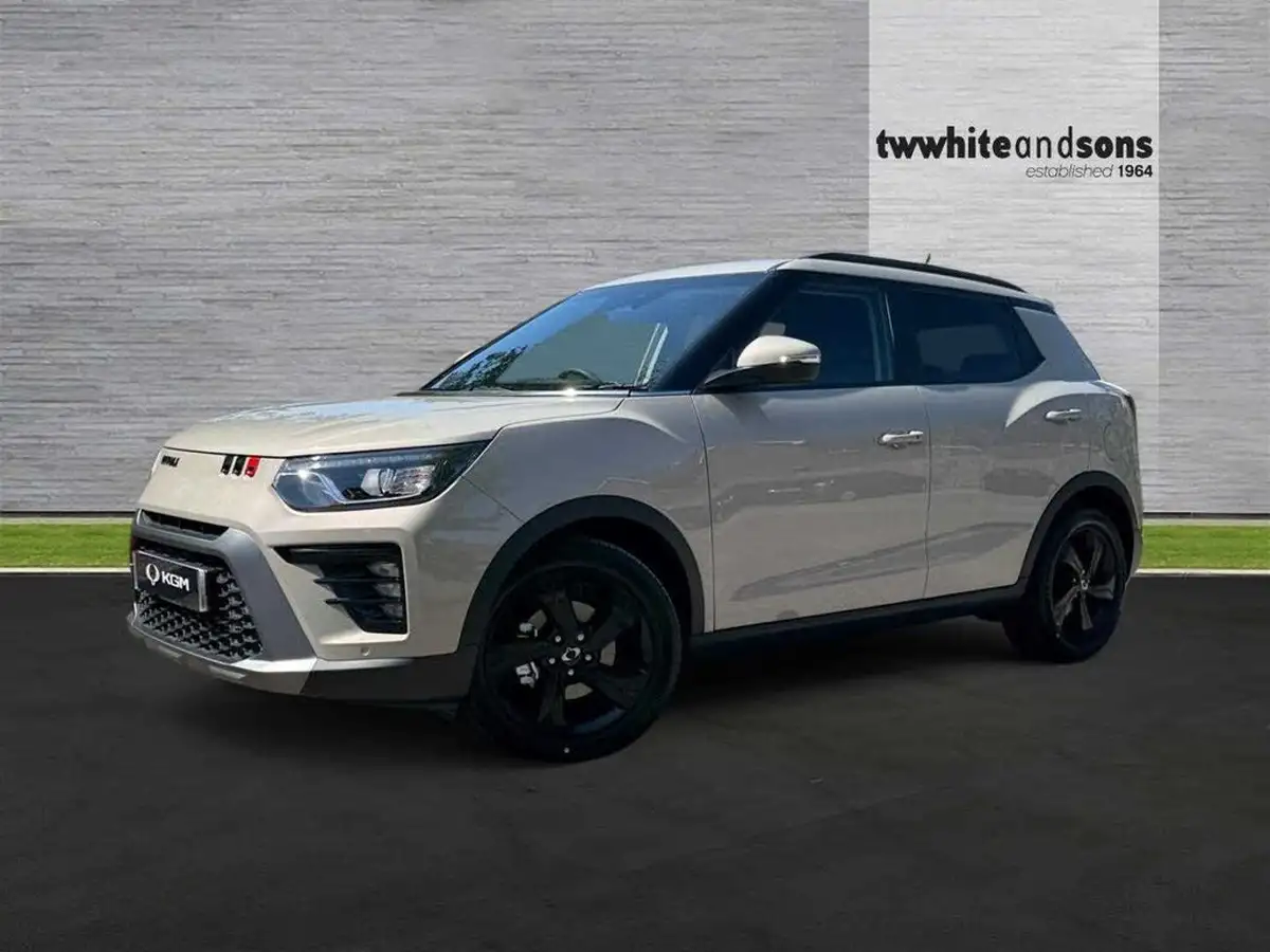 2025-kgm-ssangyong-tivoli-15-k40-auto-big-0