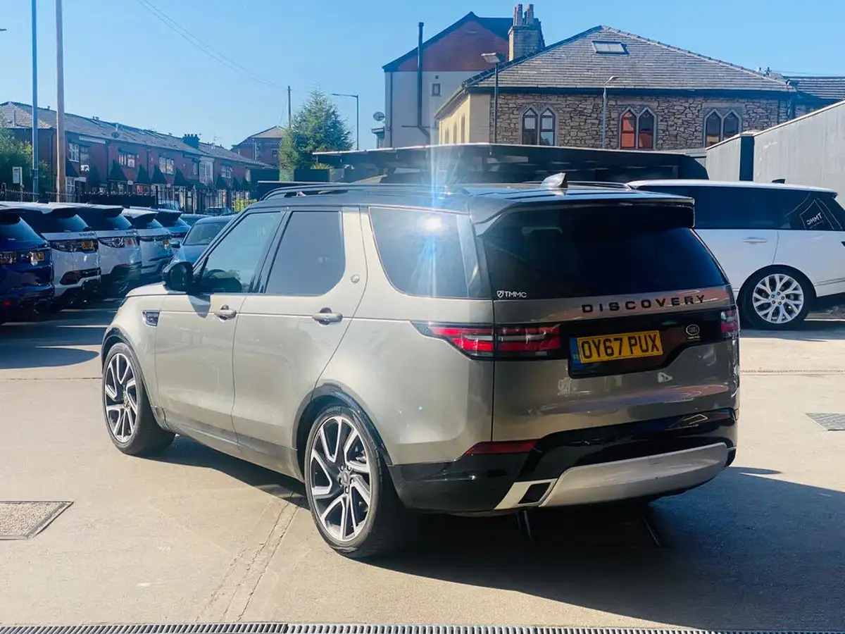 2017-land-rover-discovery-30td6-hse-luxury-big-2