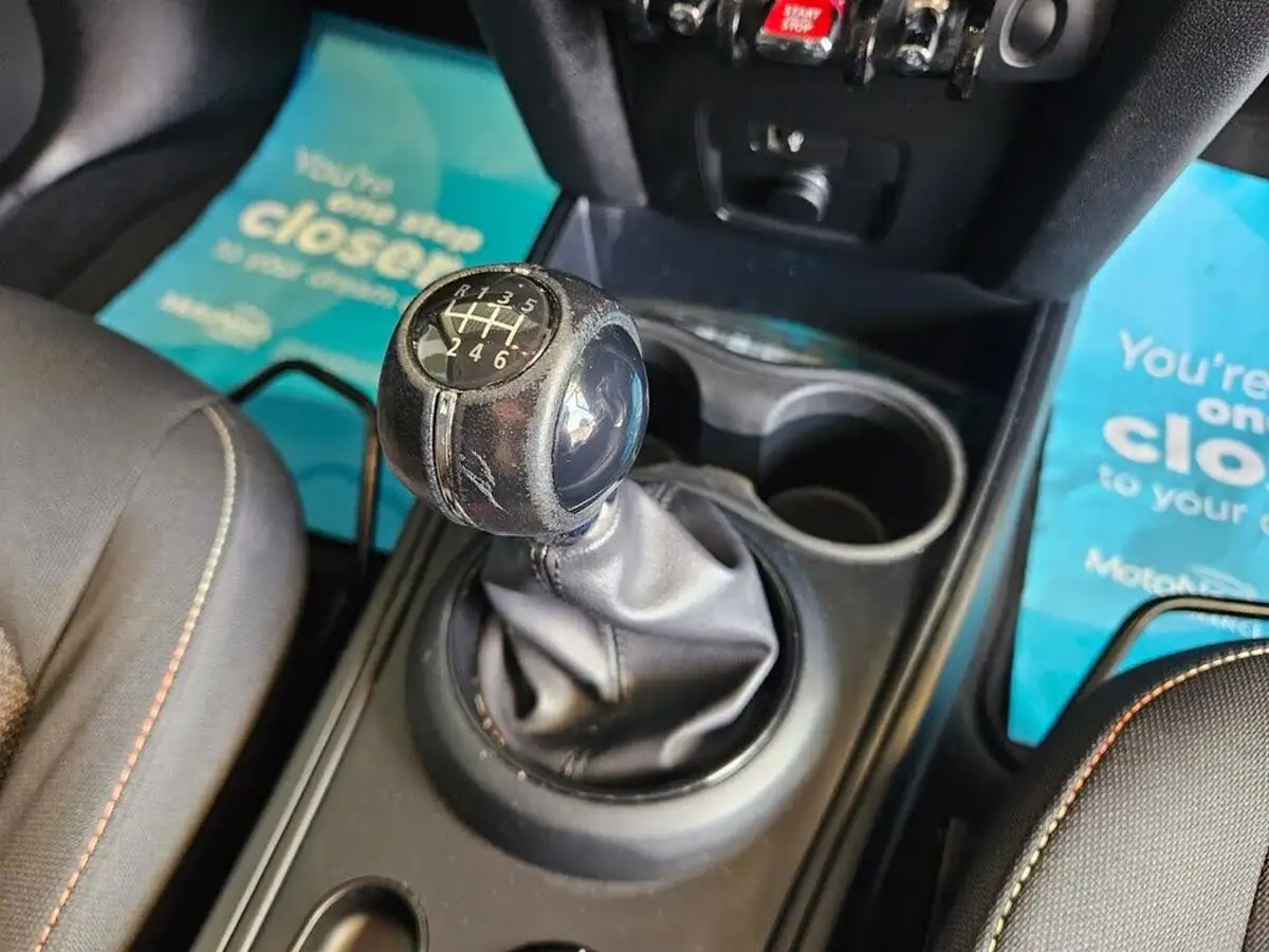2018-mini-countryman-15-cooper-ss-big-27