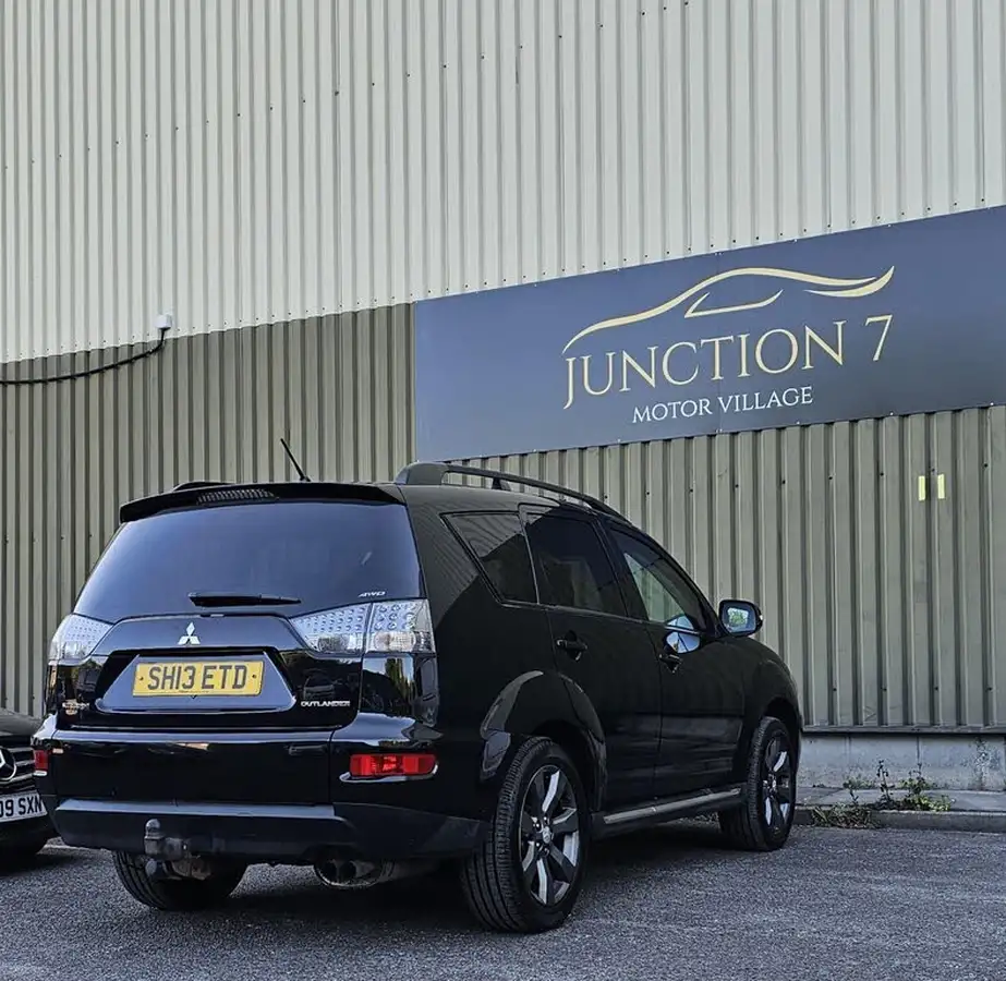 2013-mitsubishi-outlander-22td-gx3-big-9