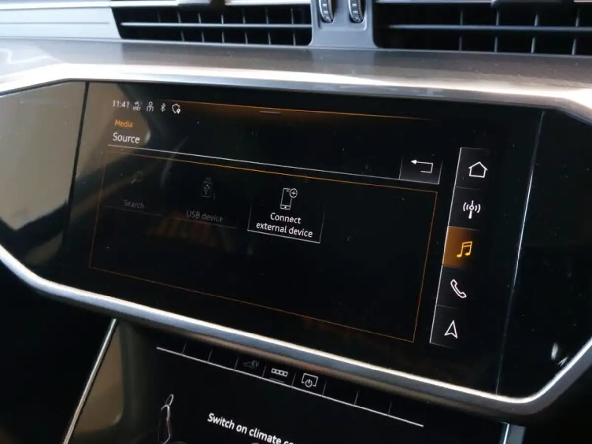 2020-audi-a6-saloon-20-50-tfsi-e-sport-big-12