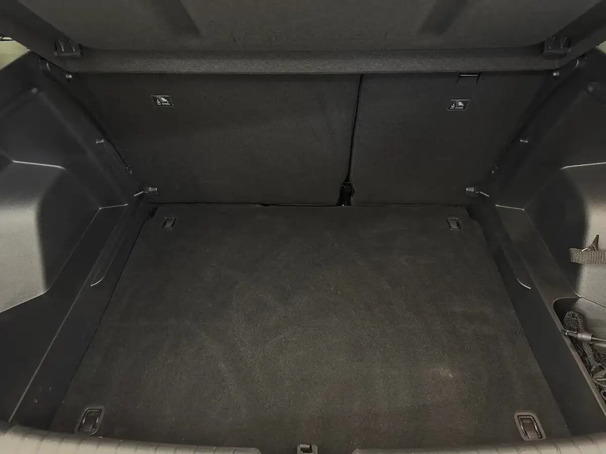 2024-hyundai-bayon-10-t-gdi-premium-100ps-two-tone-roof-big-10
