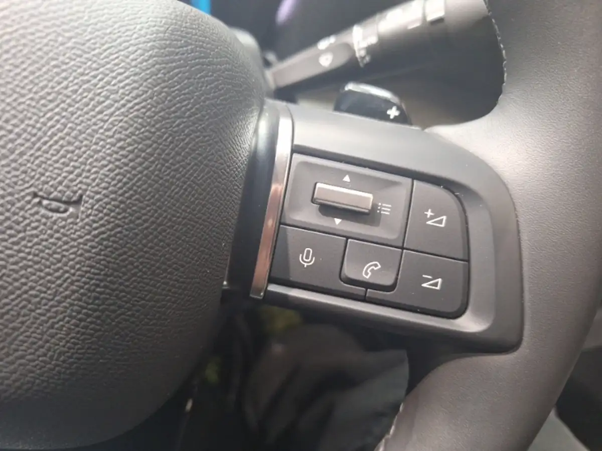 2022-dacia-sandero-10-tce-comfort-90bhp-cvt-big-12