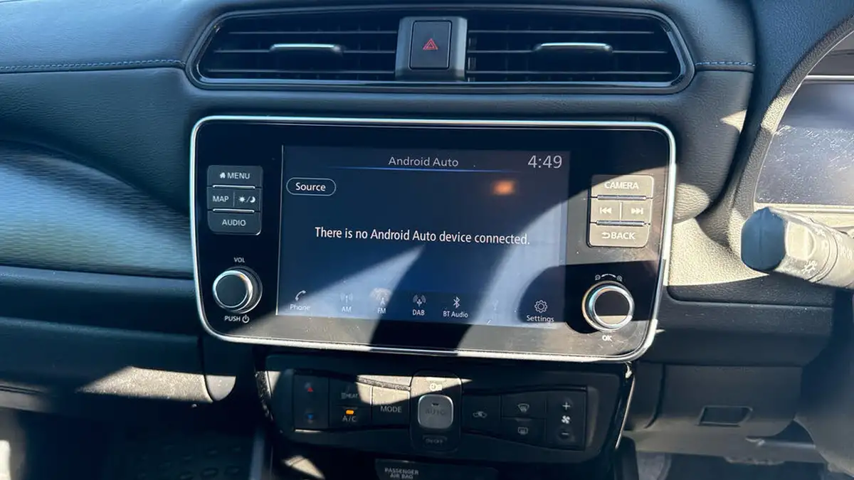 2020-nissan-leaf-e-tekna-big-9