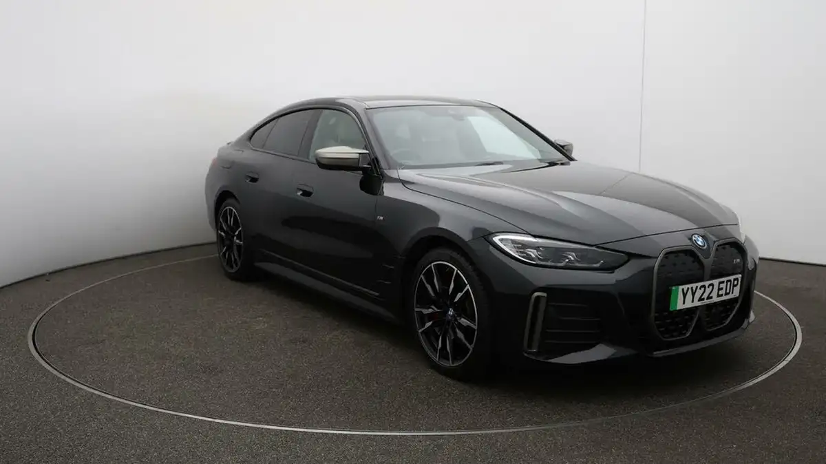 2022-bmw-i4-e-m50-big-47