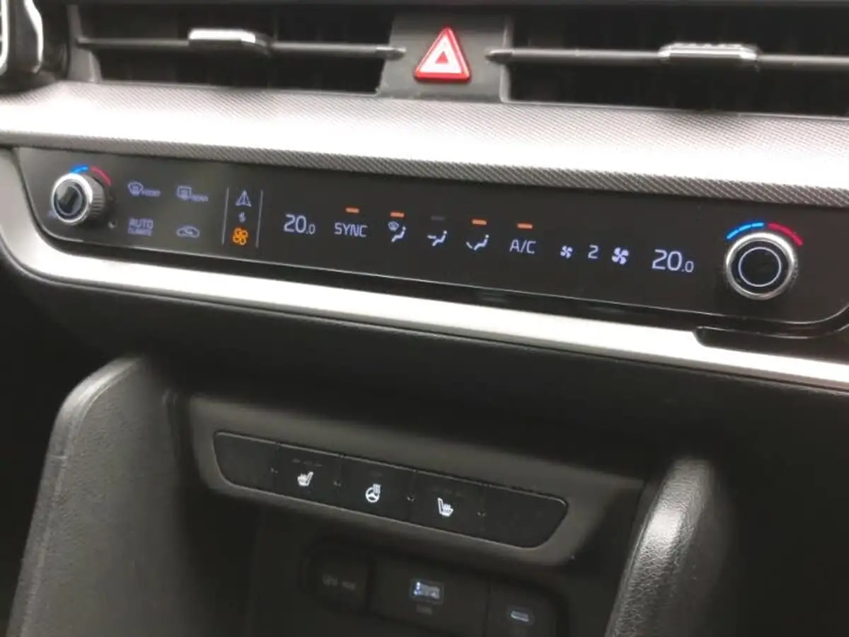 2022-kia-sportage-16-t-gdi-3-148bhp-1598cc-big-12