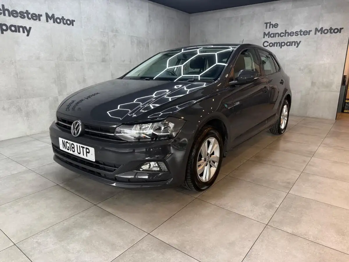 2018-volkswagen-polo-10-se-65ps-big-0