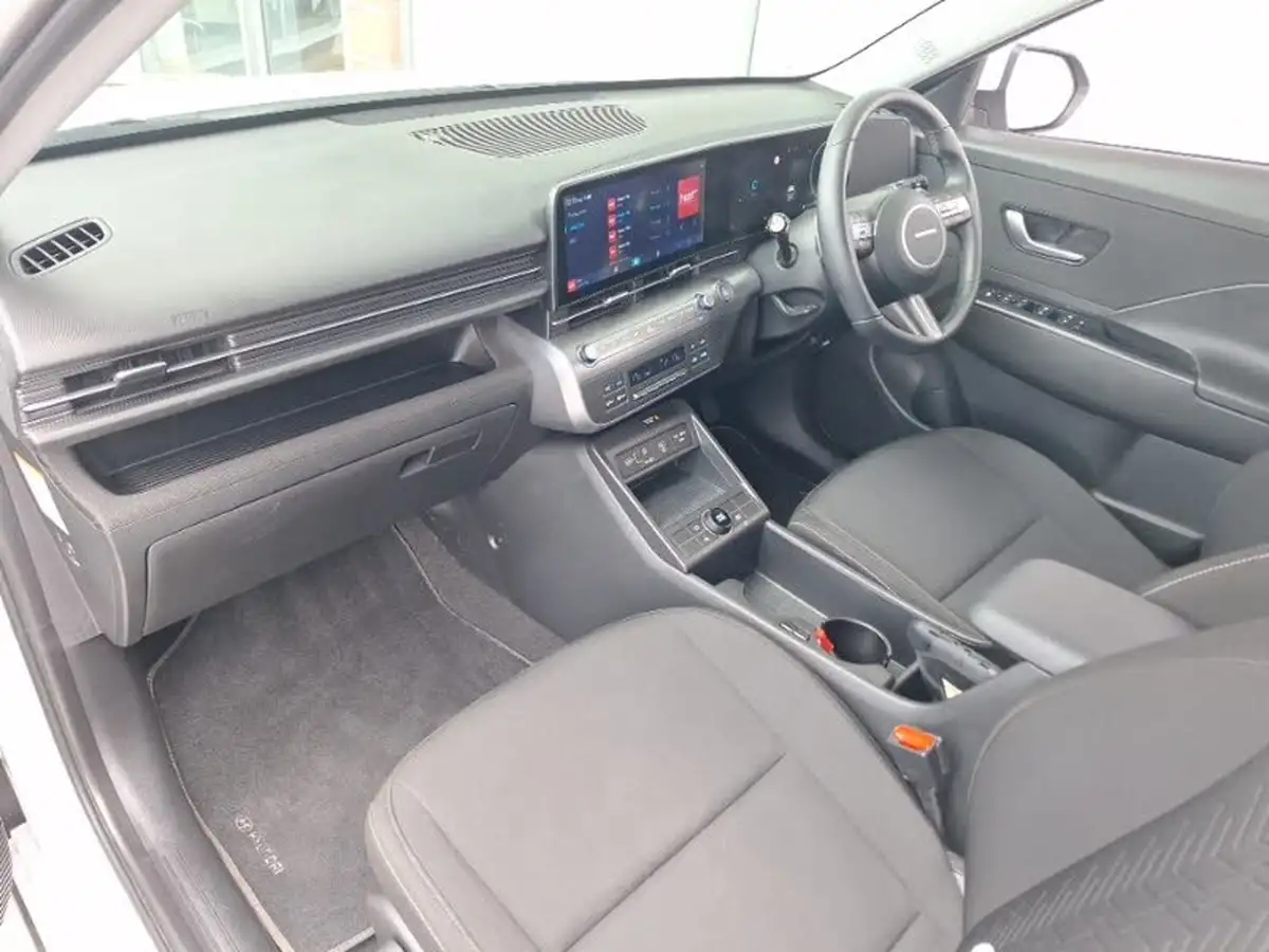 2024-hyundai-kona-e-advance-218ps-65kwh-big-4