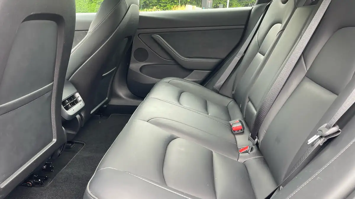 2021-tesla-model-3-e-standard-plus-big-13