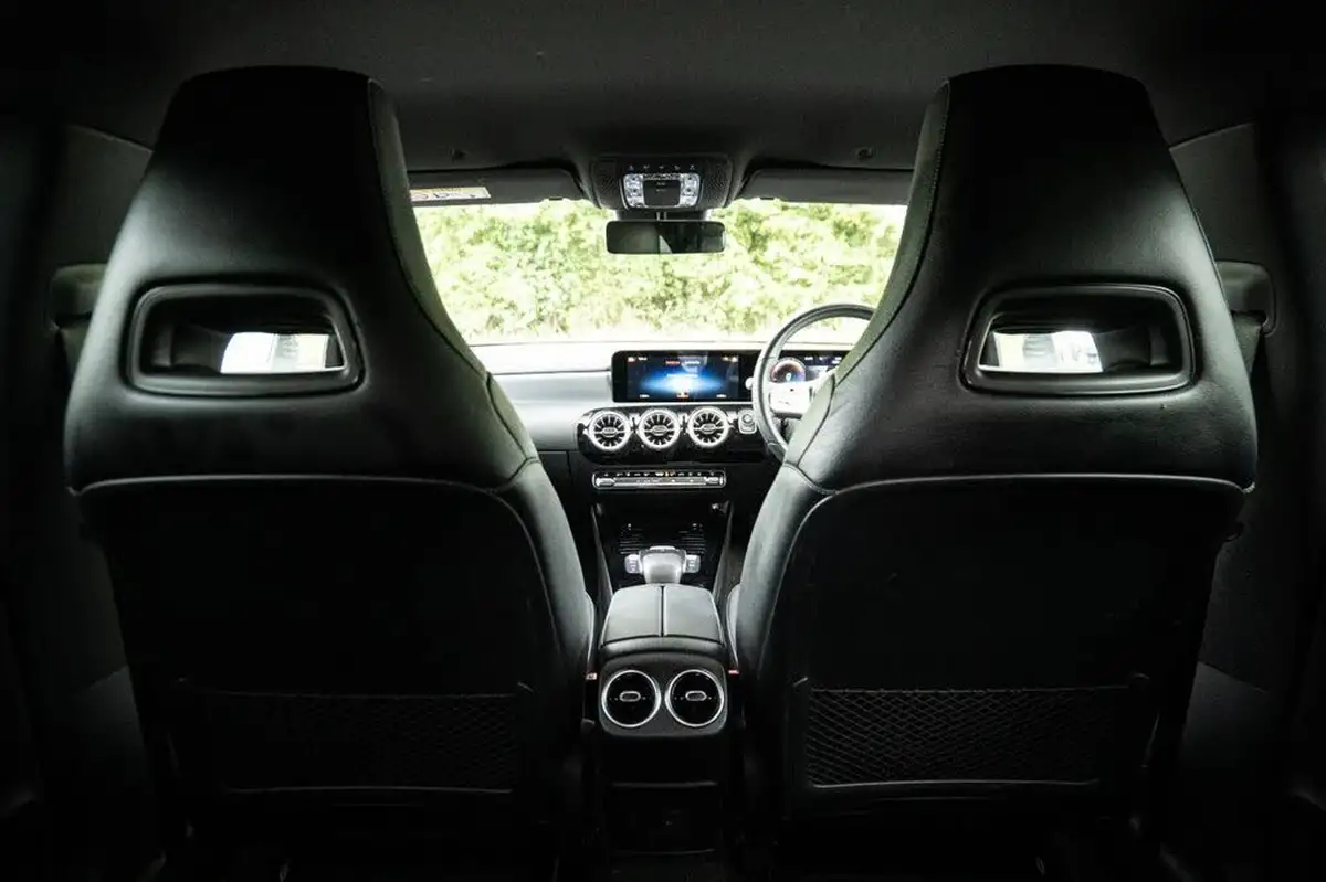 2022-mercedes-benz-cla-big-2