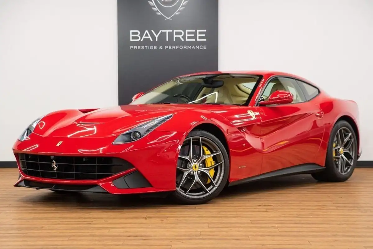 2016-ferrari-f12berlinetta-62-big-16