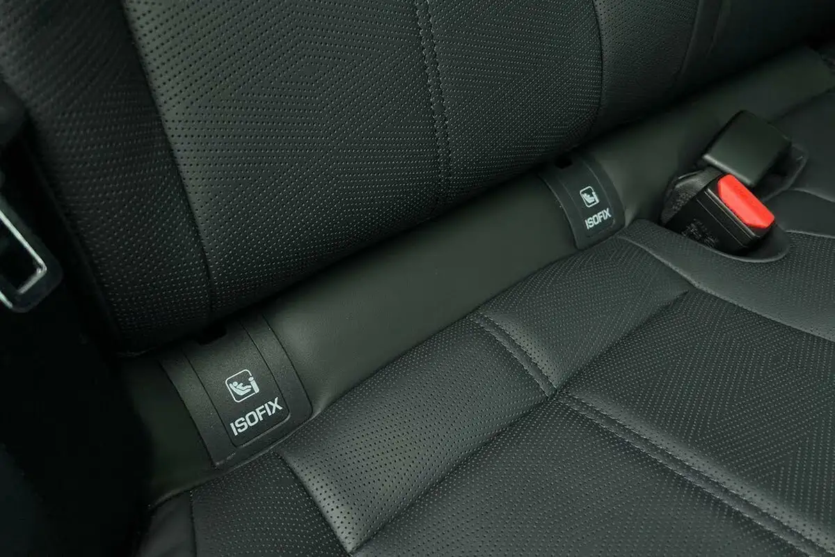 2024-land-rover-range-rover-velar-20-p400e-dynamic-hse-big-33