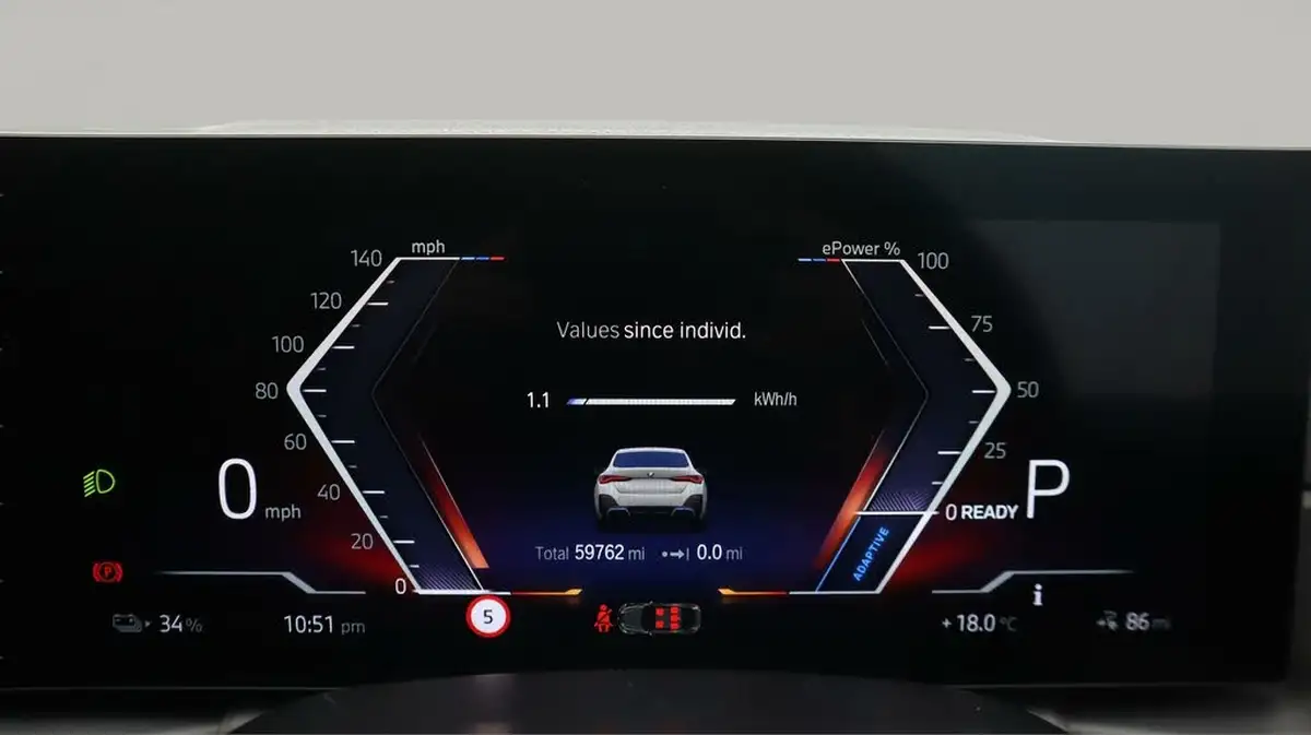 2022-bmw-i4-e-edrive40-m-sport-big-10