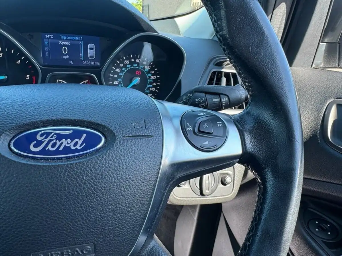 2016-ford-kuga-20tdci-zetec-big-16