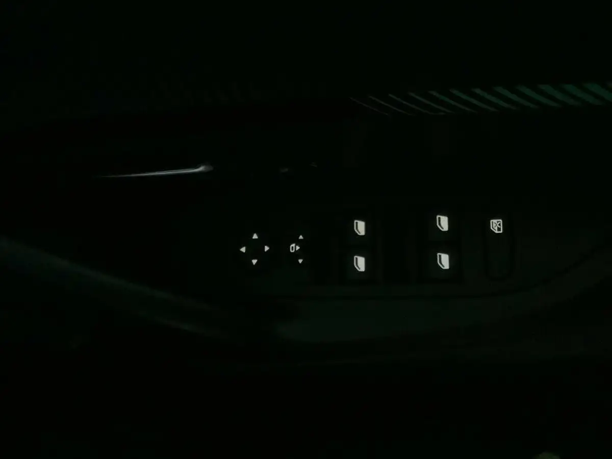 2022-peugeot-2008-suv-12-puretech-allure-premium-130bhp-eat8-big-26