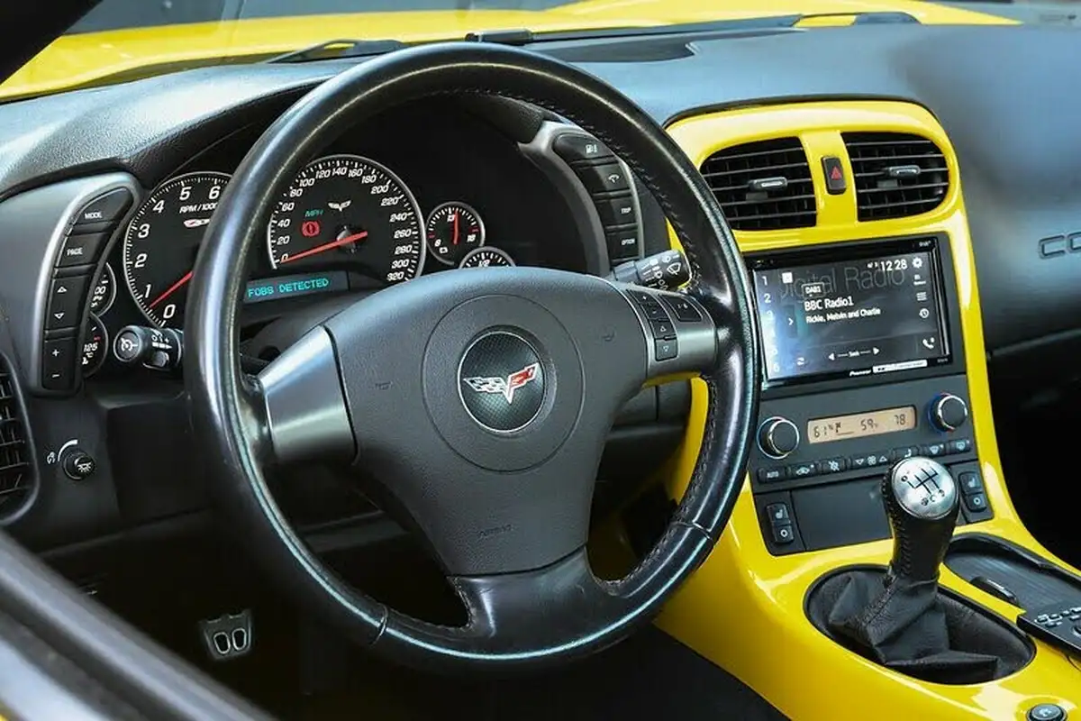 2006-chevrolet-corvette-big-1