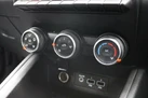 2020-renault-clio-10-sce-iconic-75bhp-small-23