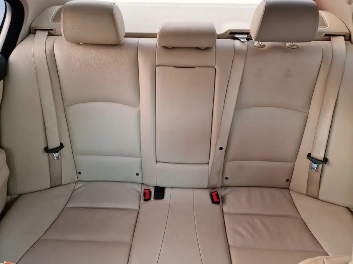 2013-bmw-5-series-20td-518d-se-saloon-4d-big-7