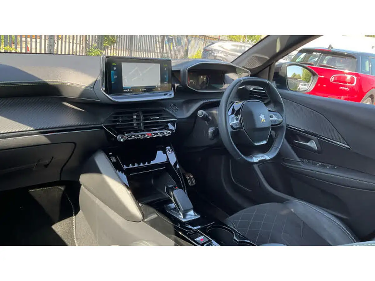 2022-peugeot-208-e-gt-premium-big-33