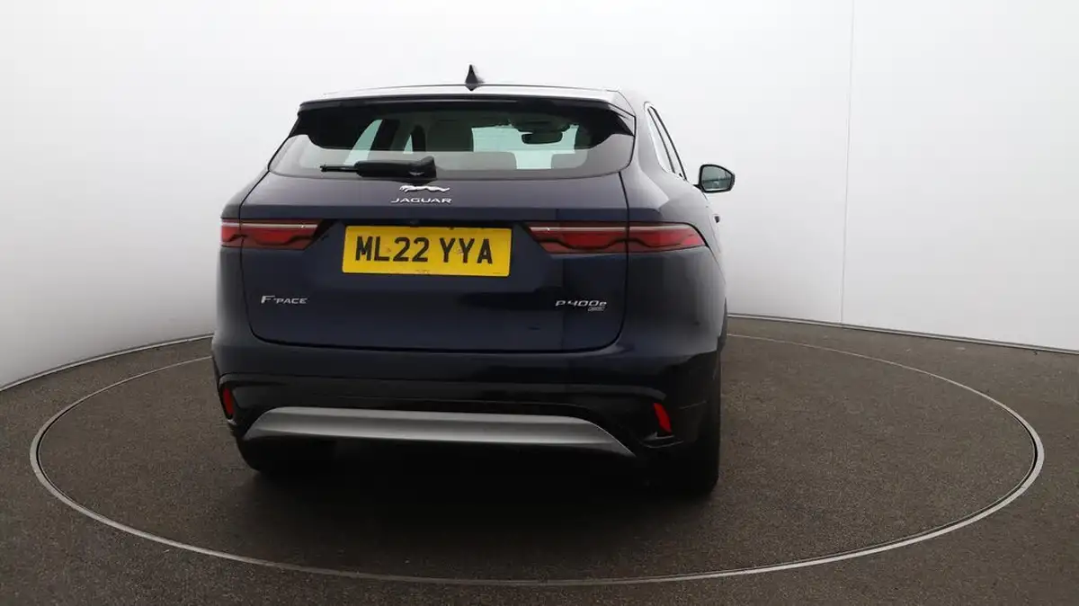 2022-jaguar-f-pace-20-p400e-s-big-52