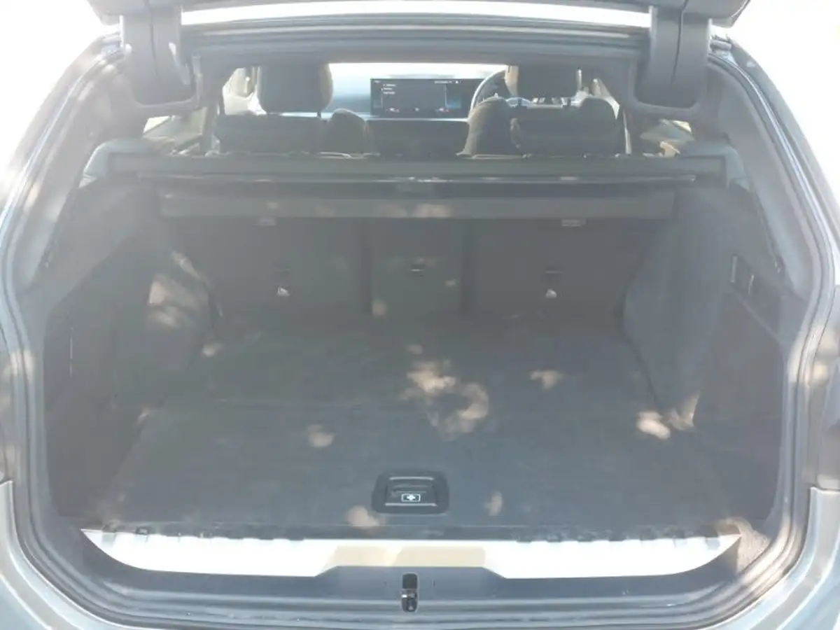 2023-bmw-3-series-20-330e-m-sport-touring-5d-big-7