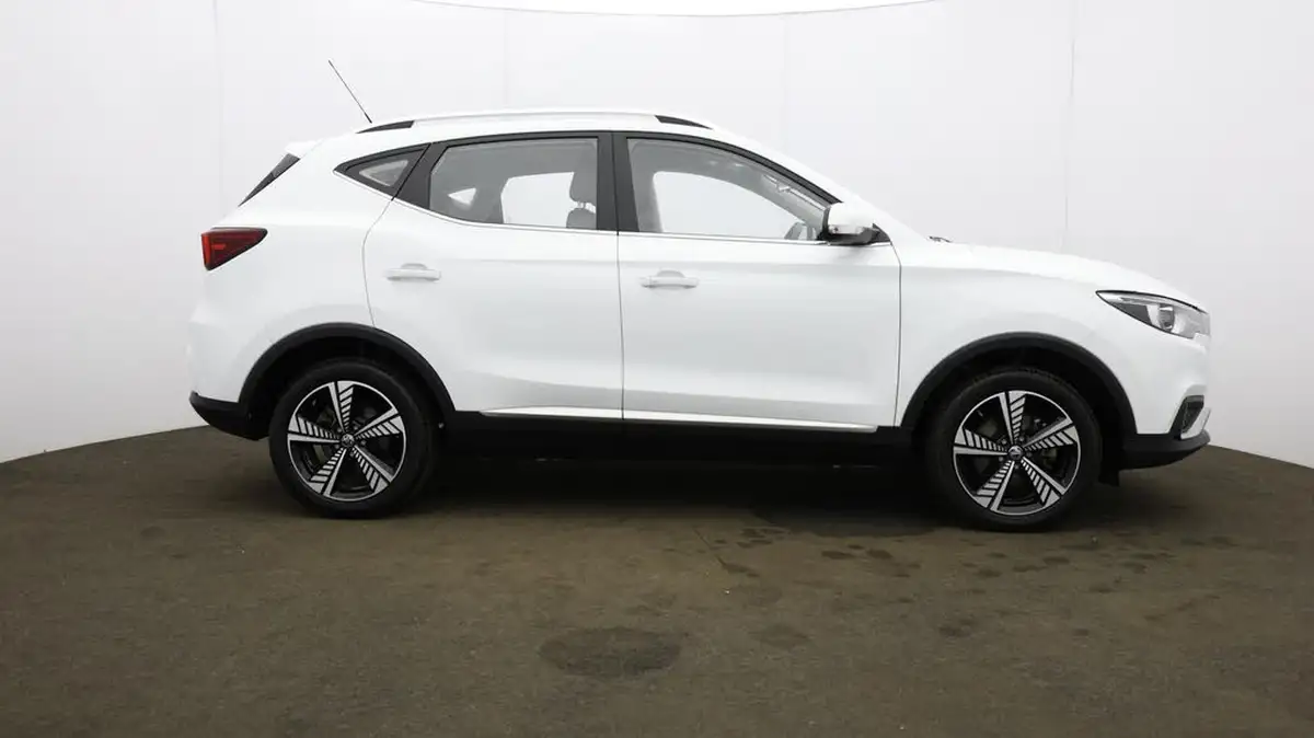 2021-mg-zs-suv-e-exclusive-ev-big-43