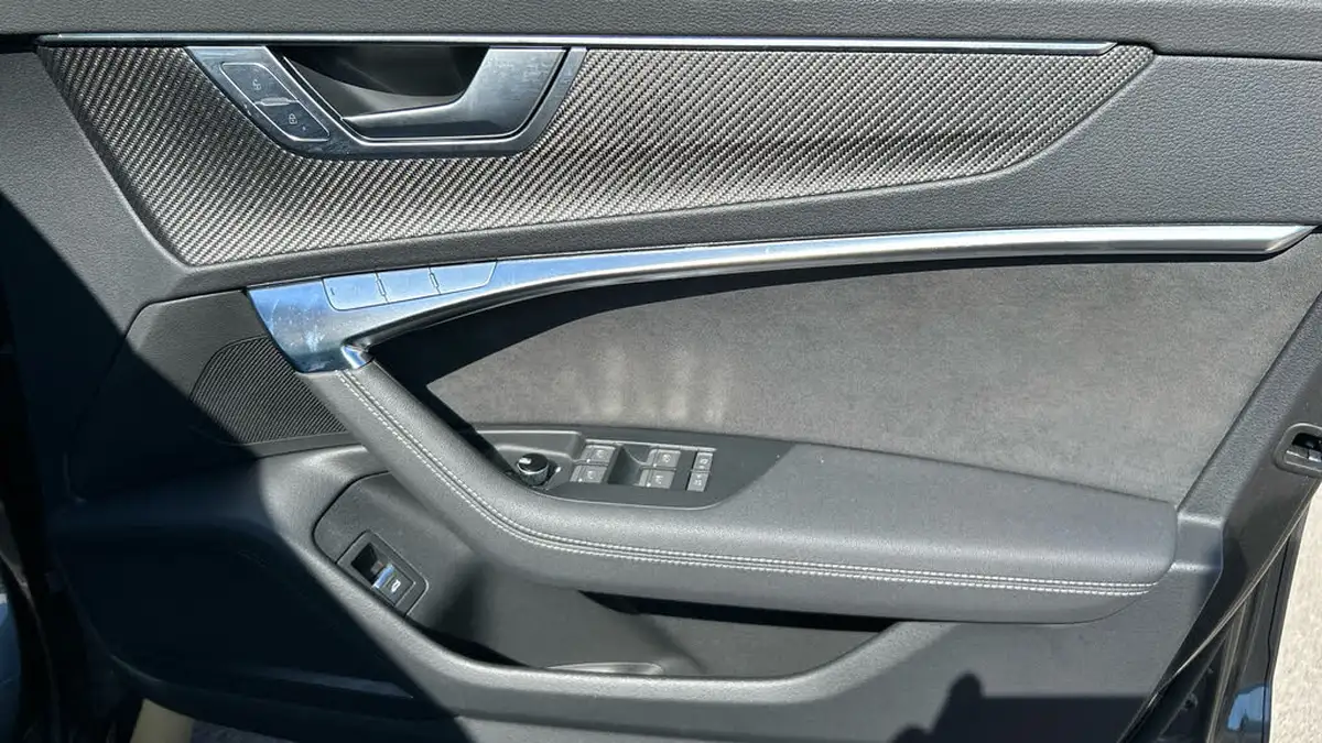 2021-audi-rs6-avant-40-tfsi-vorsprung-big-21