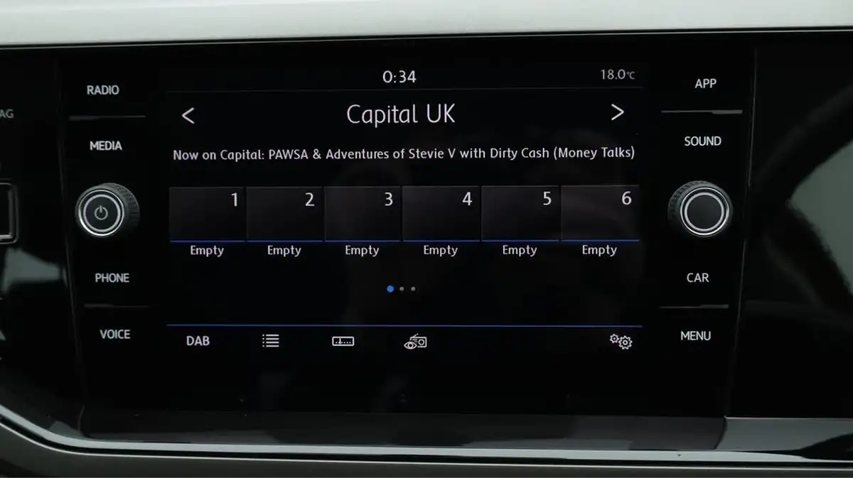 2018-volkswagen-polo-10-tsi-se-big-11