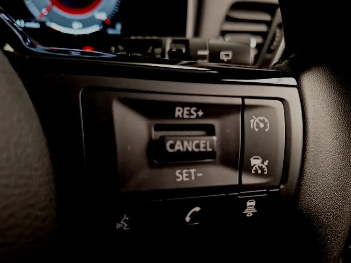 2024-nissan-qashqai-13-dig-t-n-connecta-140ps-big-16