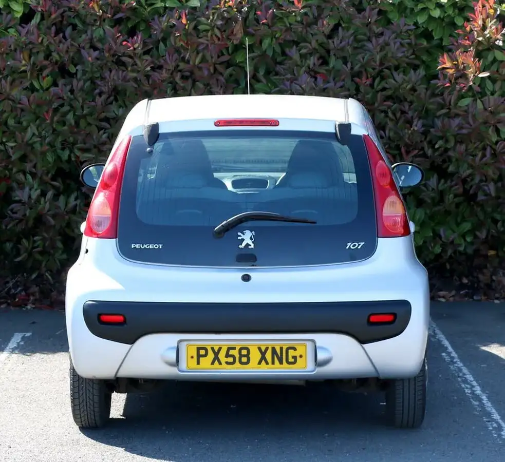 2008-peugeot-107-10-urban-5d-2-tronic-big-6