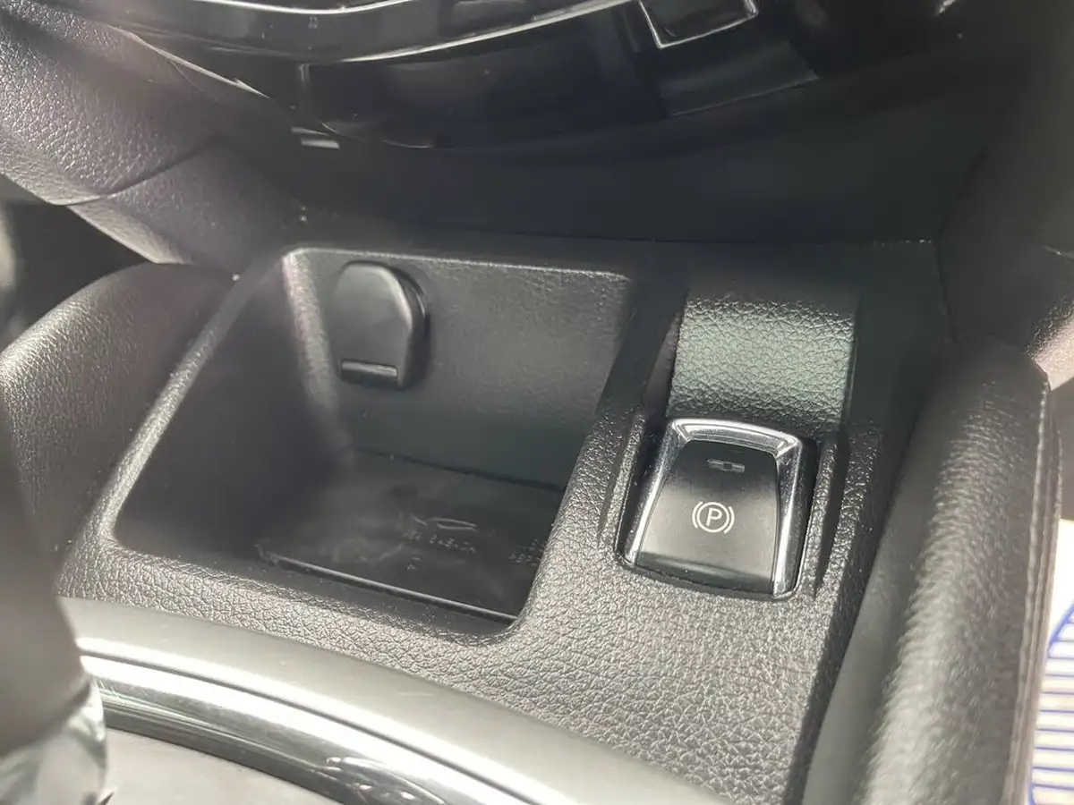 2015-nissan-qashqai-12-n-tec-xtronic-cvt-big-26