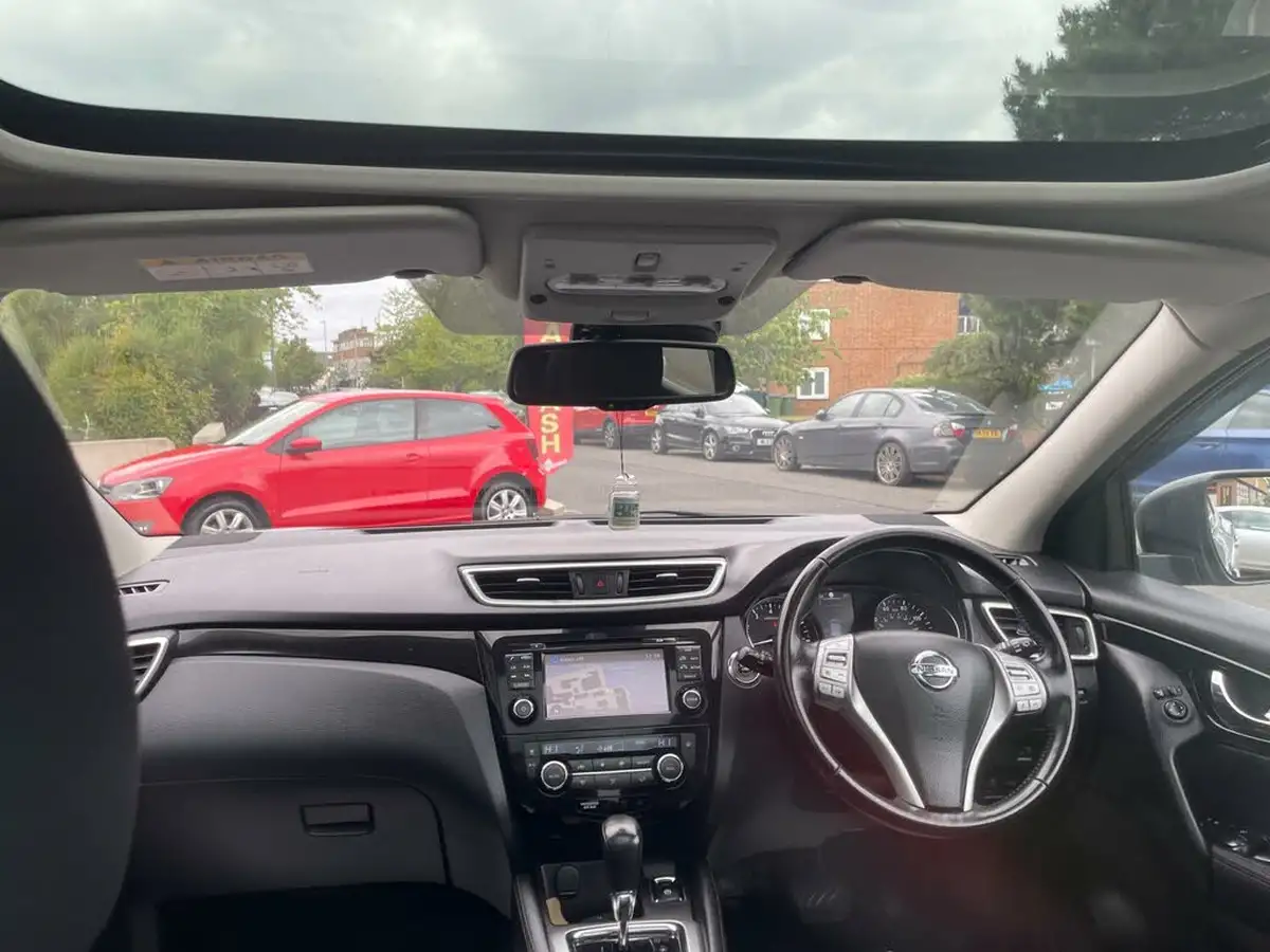 2015-nissan-qashqai-12-n-tec-xtronic-cvt-big-2