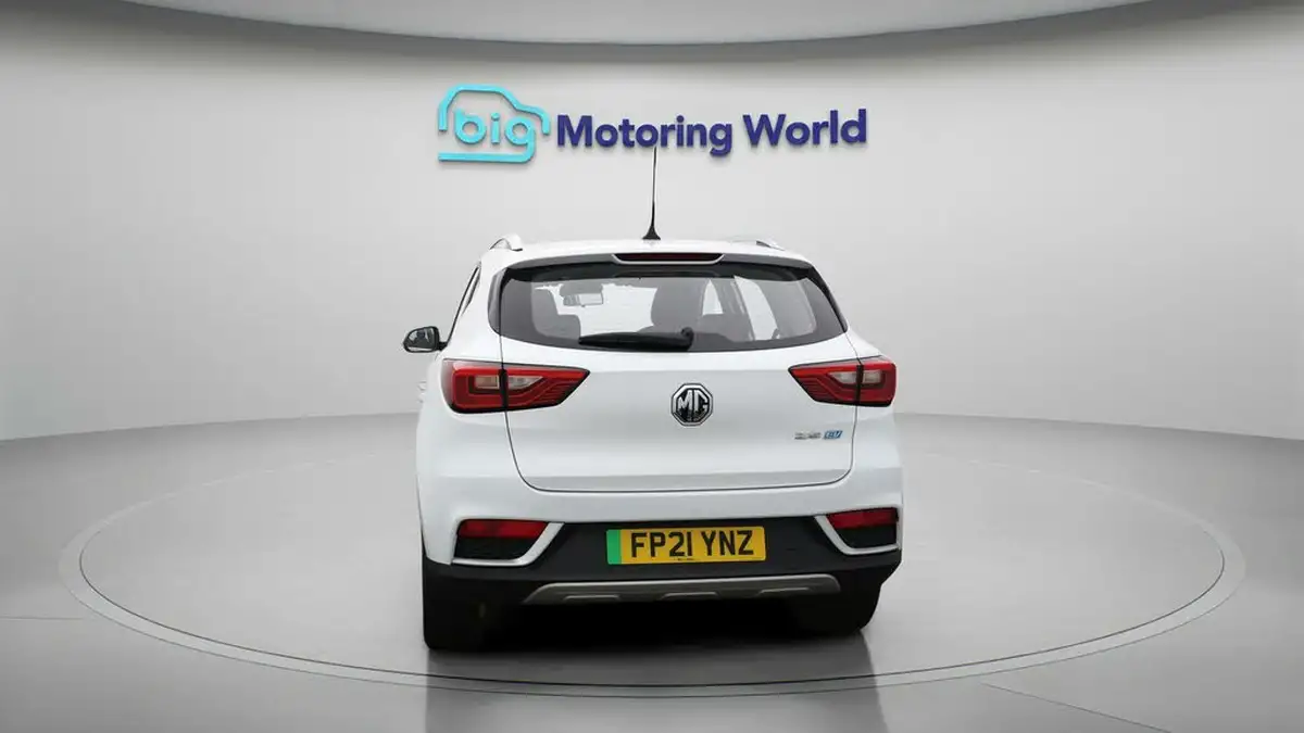 2021-mg-zs-suv-e-exclusive-ev-big-6
