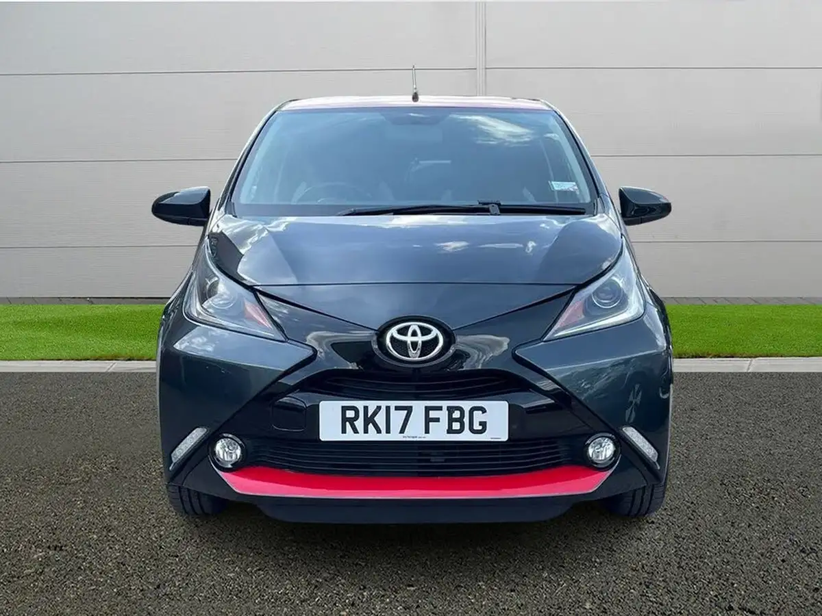 2017-toyota-aygo-10-vvt-i-x-press-71bhp-big-1