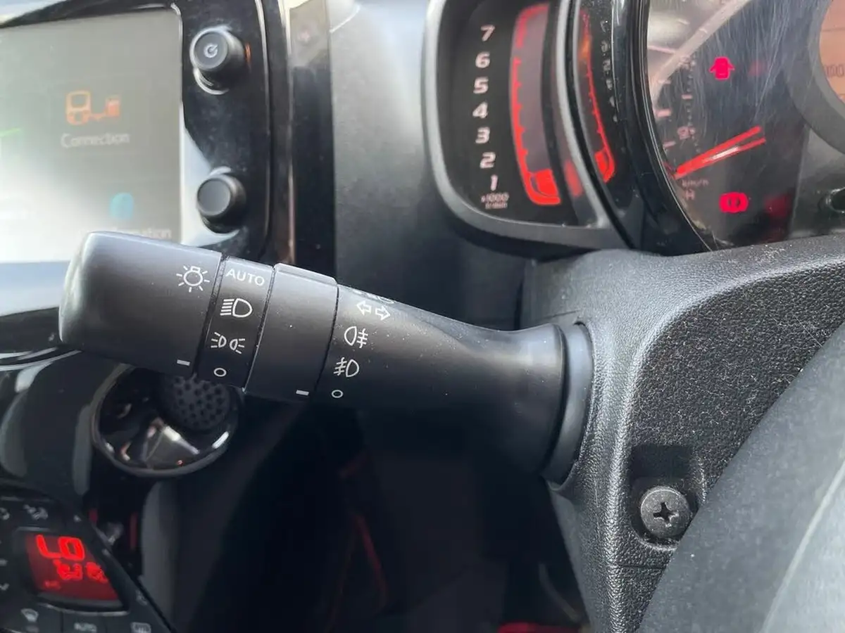 2017-toyota-aygo-10-vvt-i-x-press-71bhp-big-25