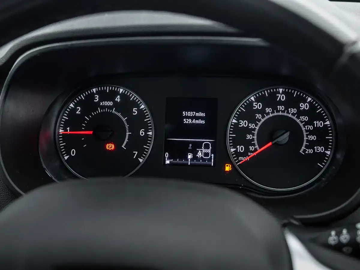 2022-dacia-duster-10-tce-comfort-100bhp-bi-fuel-station-wagon-5d-big-17
