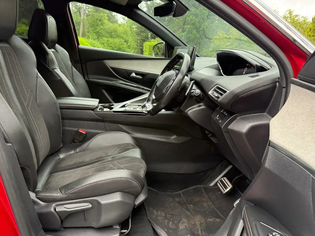 2021-peugeot-5008-suv-20-bluehdi-gt-177bhp-big-41