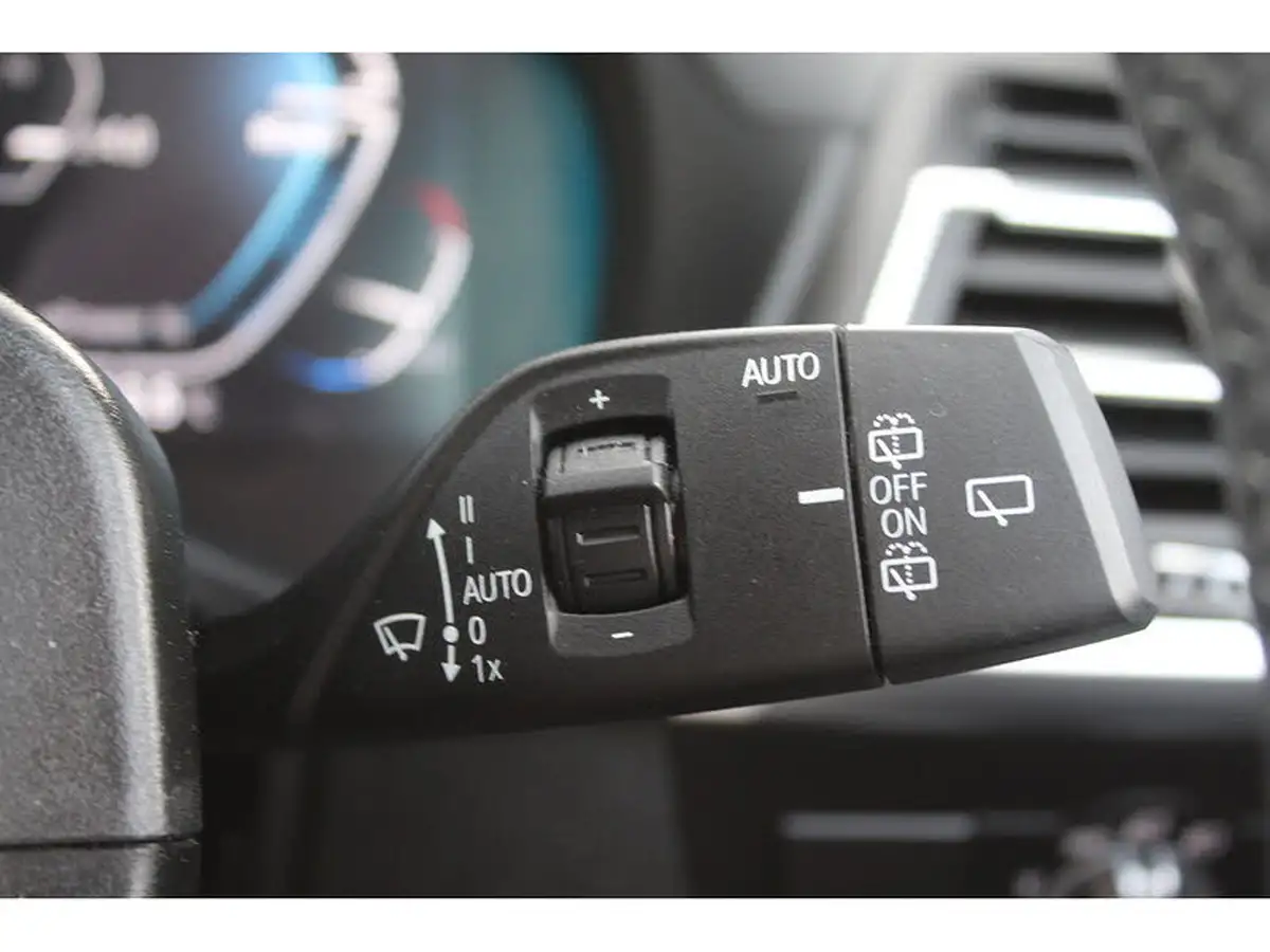 2022-bmw-ix3-e-m-sport-big-28