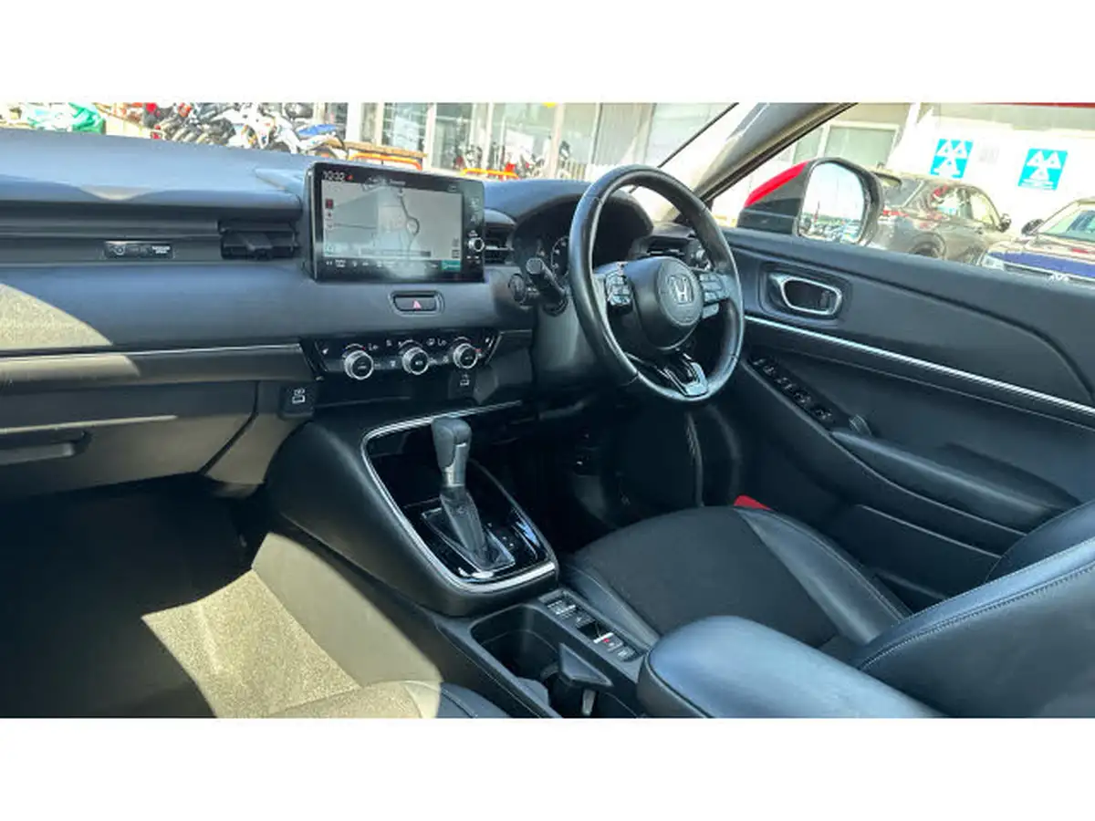 2022-honda-hr-v-15-i-mmd-advance-big-1