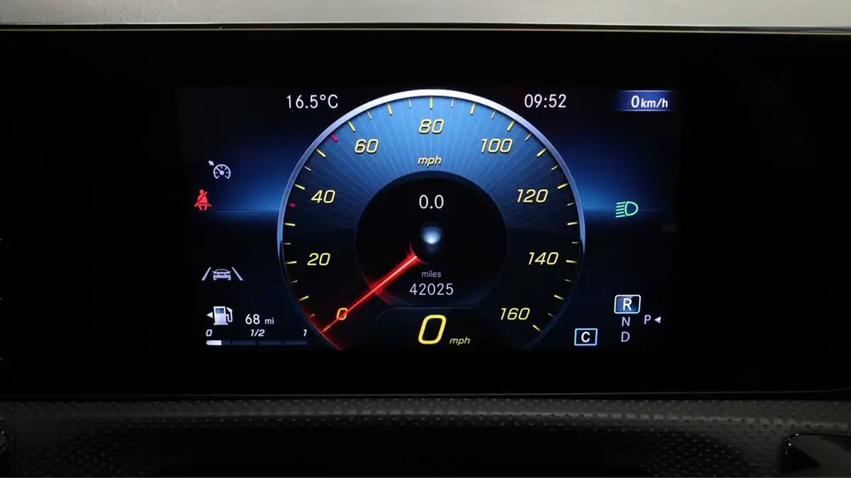 2021-mercedes-benz-a-class-20d-a220d-amg-line-executive-hatchback-5d-big-12