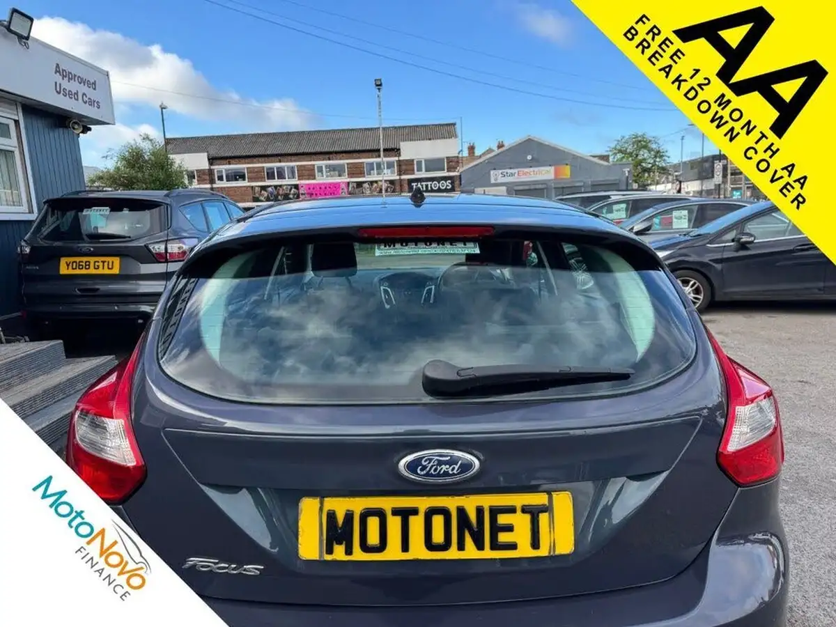 2012-ford-focus-16-zetec-ti-vct-125ps-hatchback-powershift-big-22