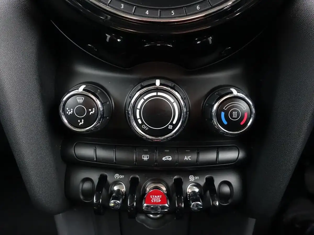 2017-mini-cooper-15-cooper-ss-hatchback-3d-big-19