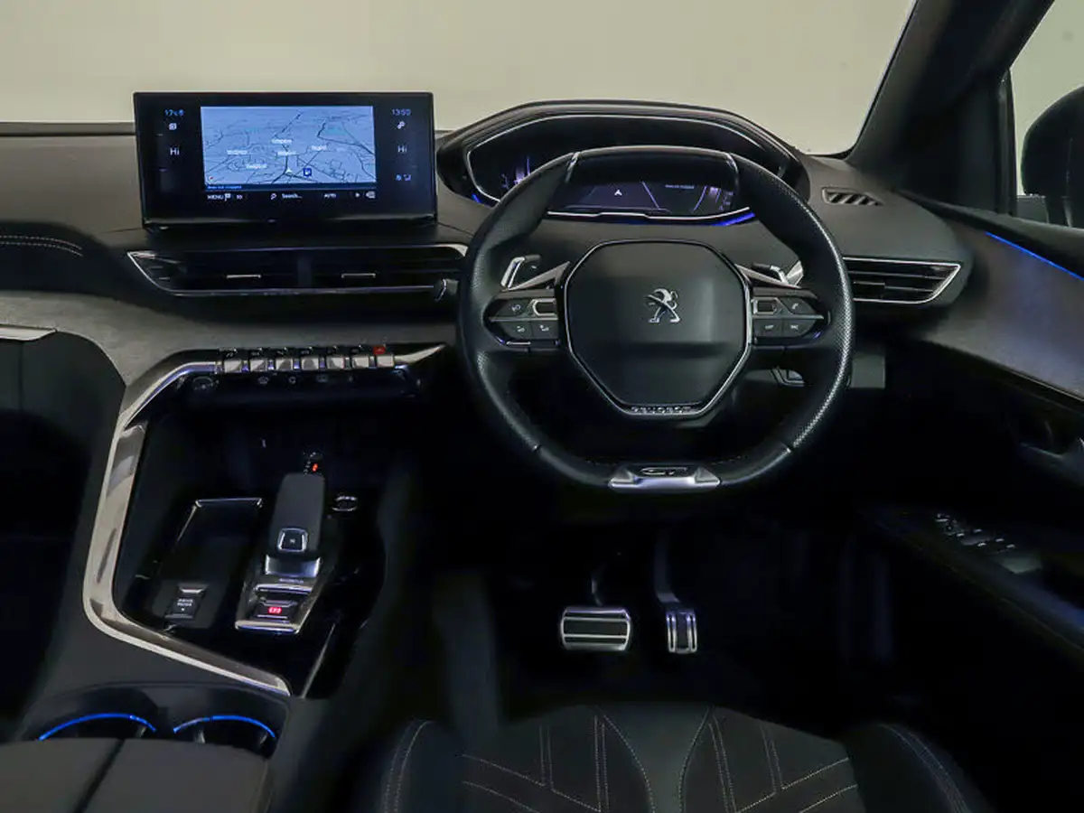 2021-peugeot-3008-suv-12-puretech-gt-eat8-big-6