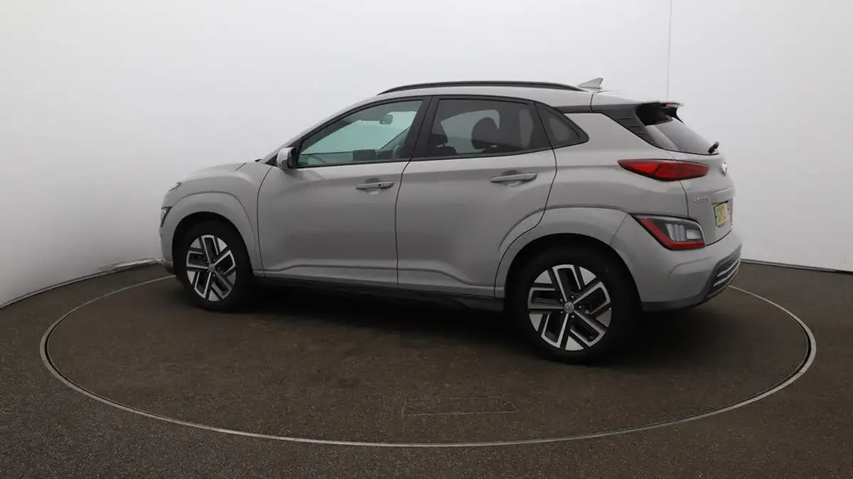 2022-hyundai-kona-e-premium-204ps-64kwh-7kw-obc-big-47