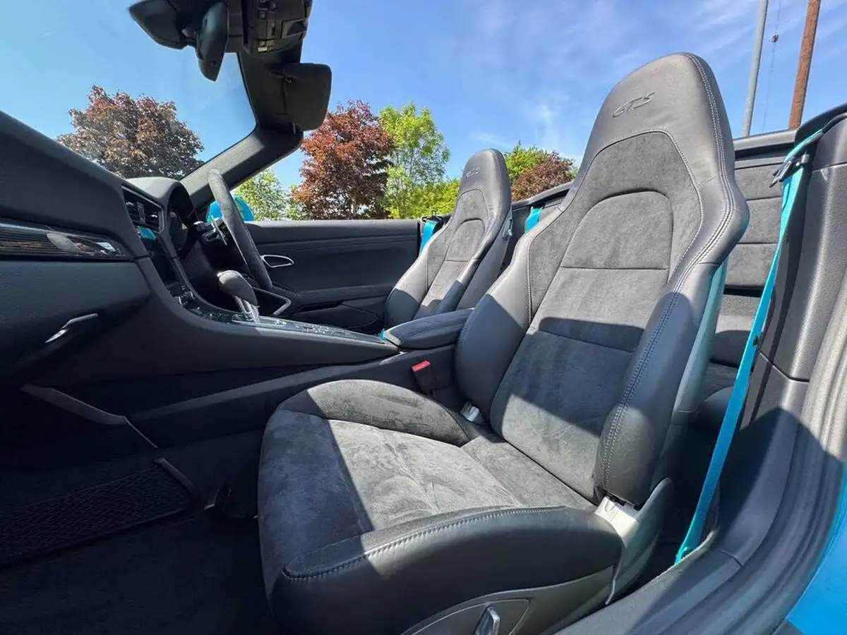 2019-porsche-911-30-carrera-4-gts-cabriolet-big-3