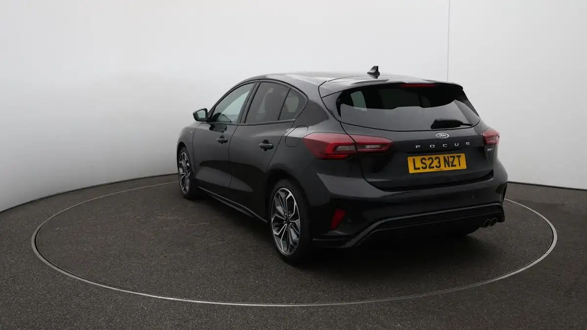 2023-ford-focus-10t-st-line-vignale-125ps-hybrid-mhev-hatchback-powershift-big-62
