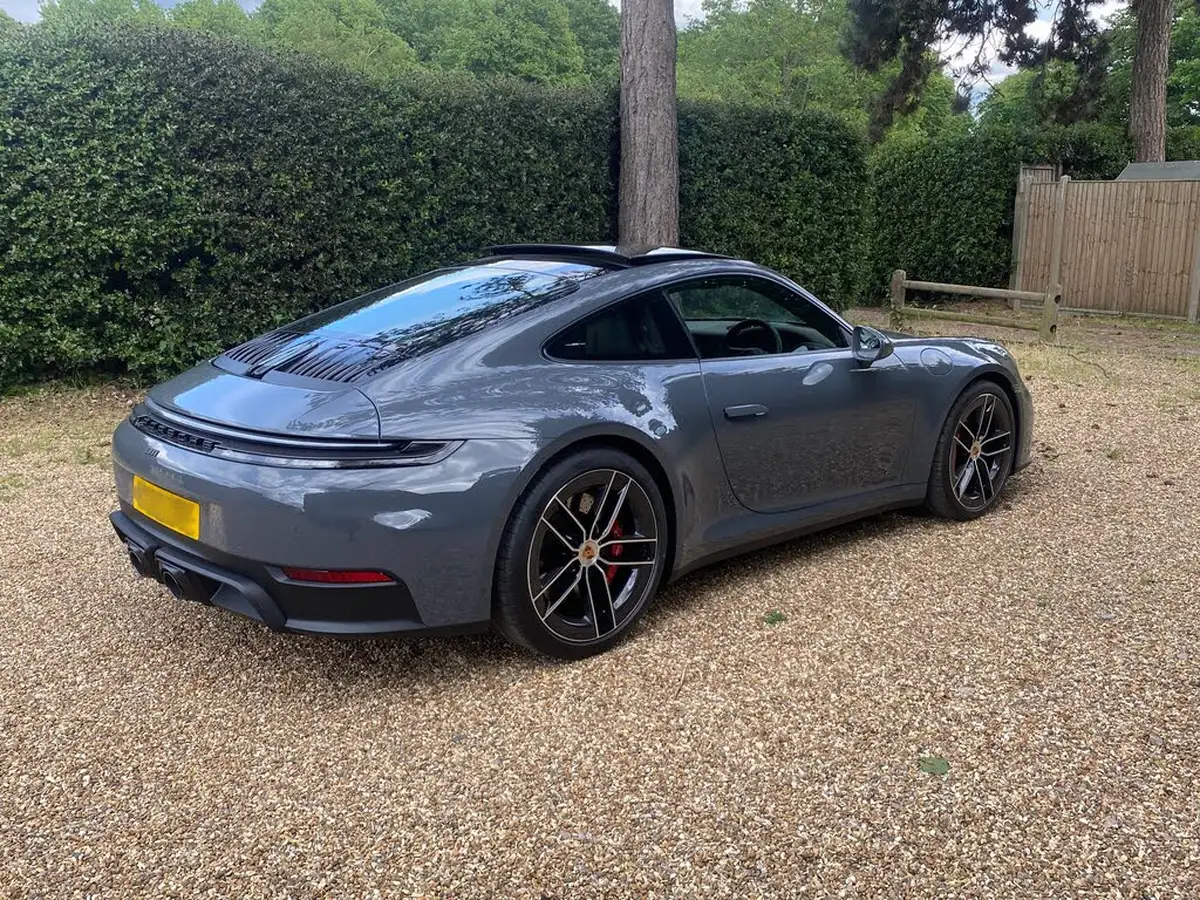 2025-porsche-911-30-carrera-gts-541ps-coupe-3591cc-pdk-big-1