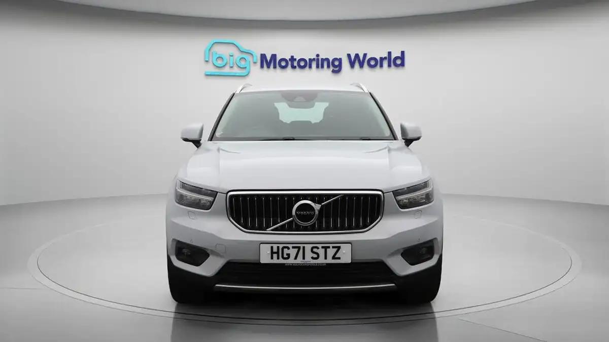 2022-volvo-xc40-15-t5-inscription-pro-big-2