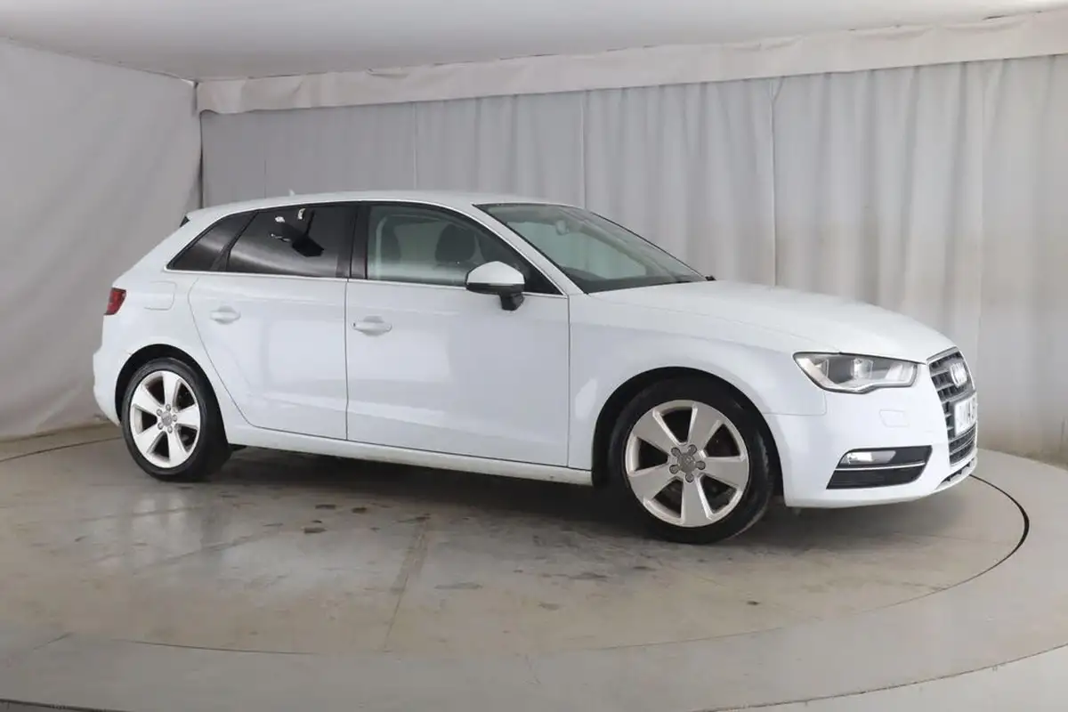 2014-audi-a3-16td-110ps-sportback-5d-big-0