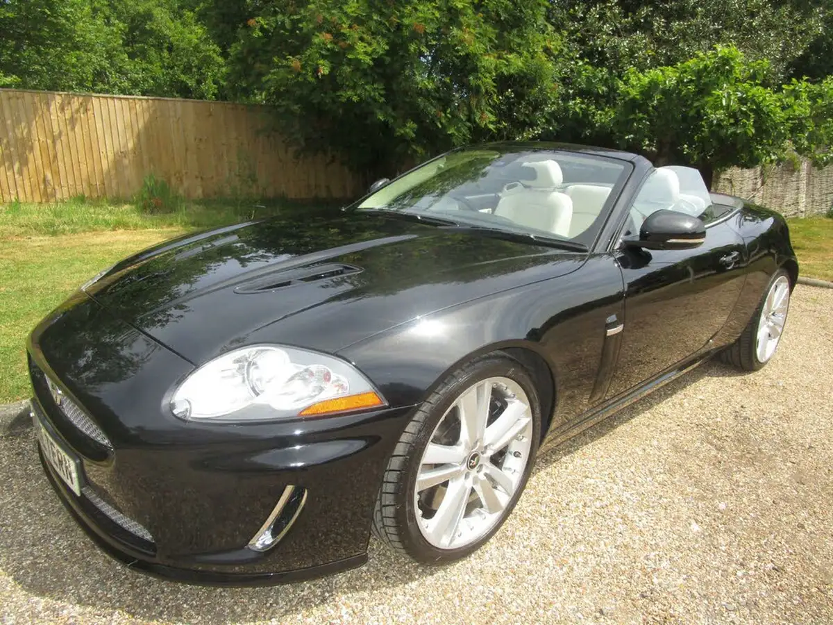 2009-jaguar-xkr-50-convertible-big-21